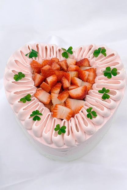 Strawberry heart shape teacake 딸기 그린티 케이크 8 inch